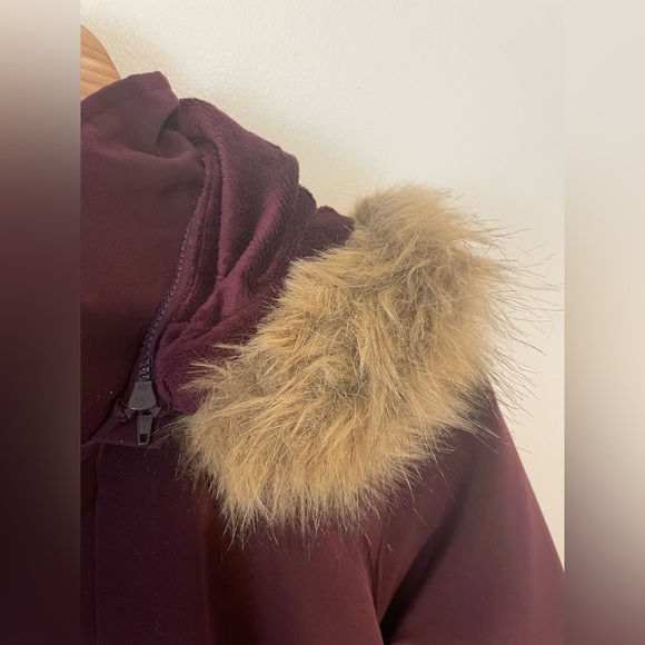 Jaclyn Smith XL Winter Coat w/ Detachable Zippered Hood - Picture 3 of 16